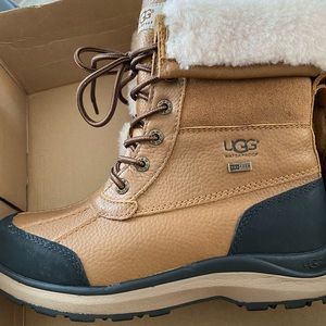 NIB UGG Adirondack III Snow boots